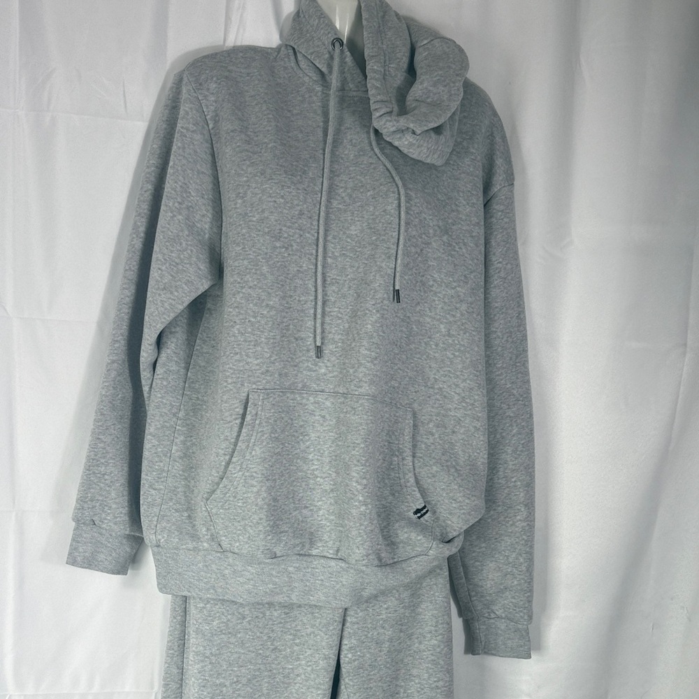 Gray Drawstring Sweatpants - Picture 10 of 12